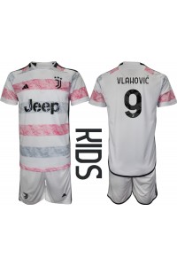 Fotbalové Dres Juventus Dusan Vlahovic #9 Dětské Venkovní Oblečení 2023-24 Krátký Rukáv (+ trenýrky)